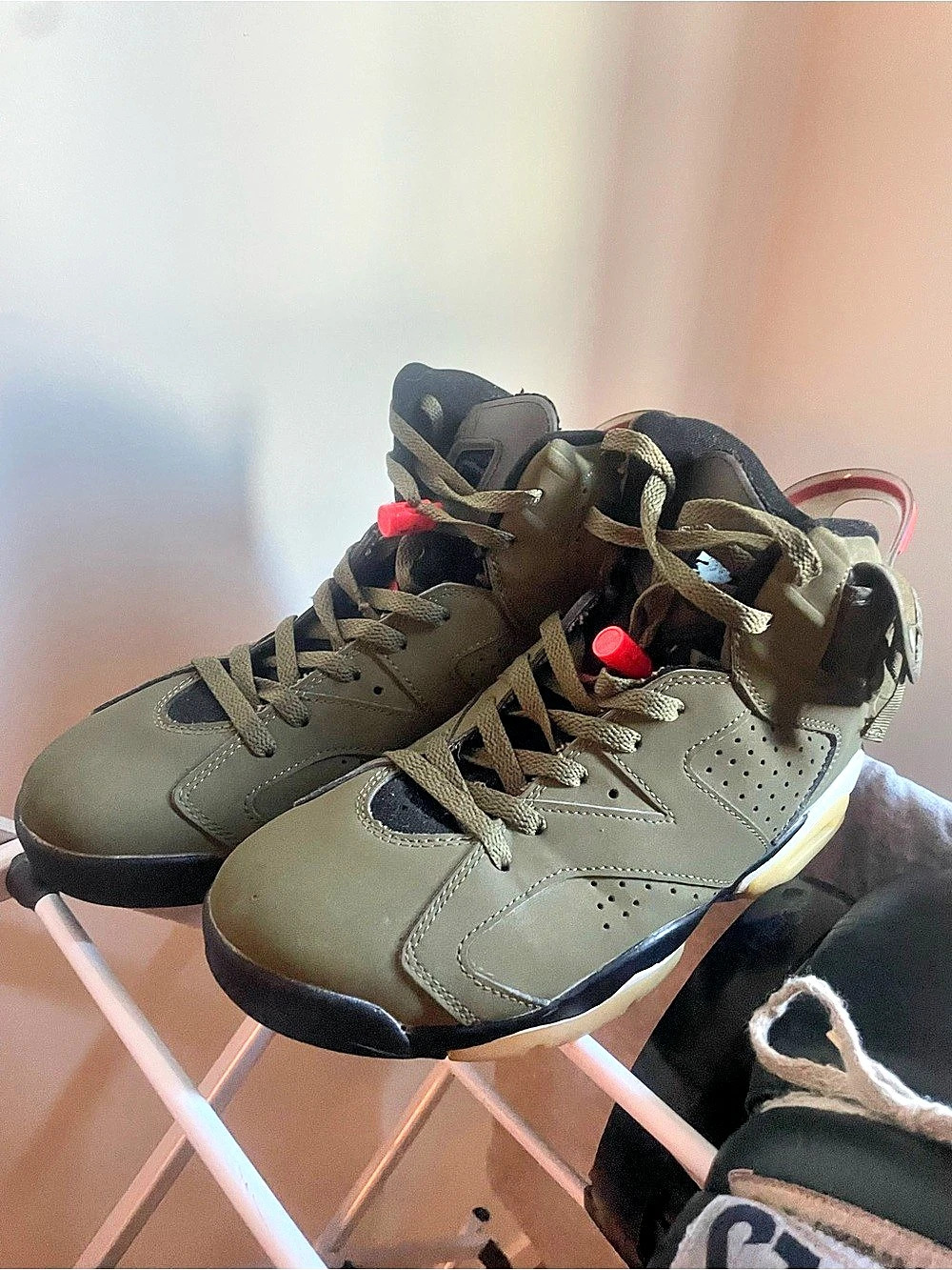 Travis Scott Jordan 6 Men's olive & Orange